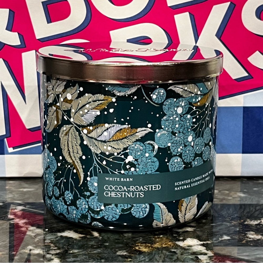 New Cocoa-Roasted Chestnuts
3-Wick Candle Bath & Body works *limited edition